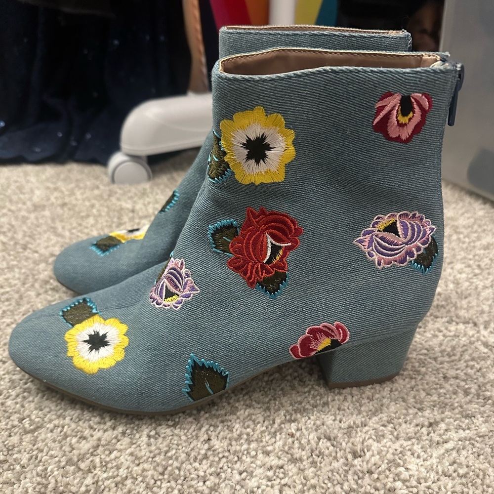 Betsey Johnson Twiggy floral denim boots